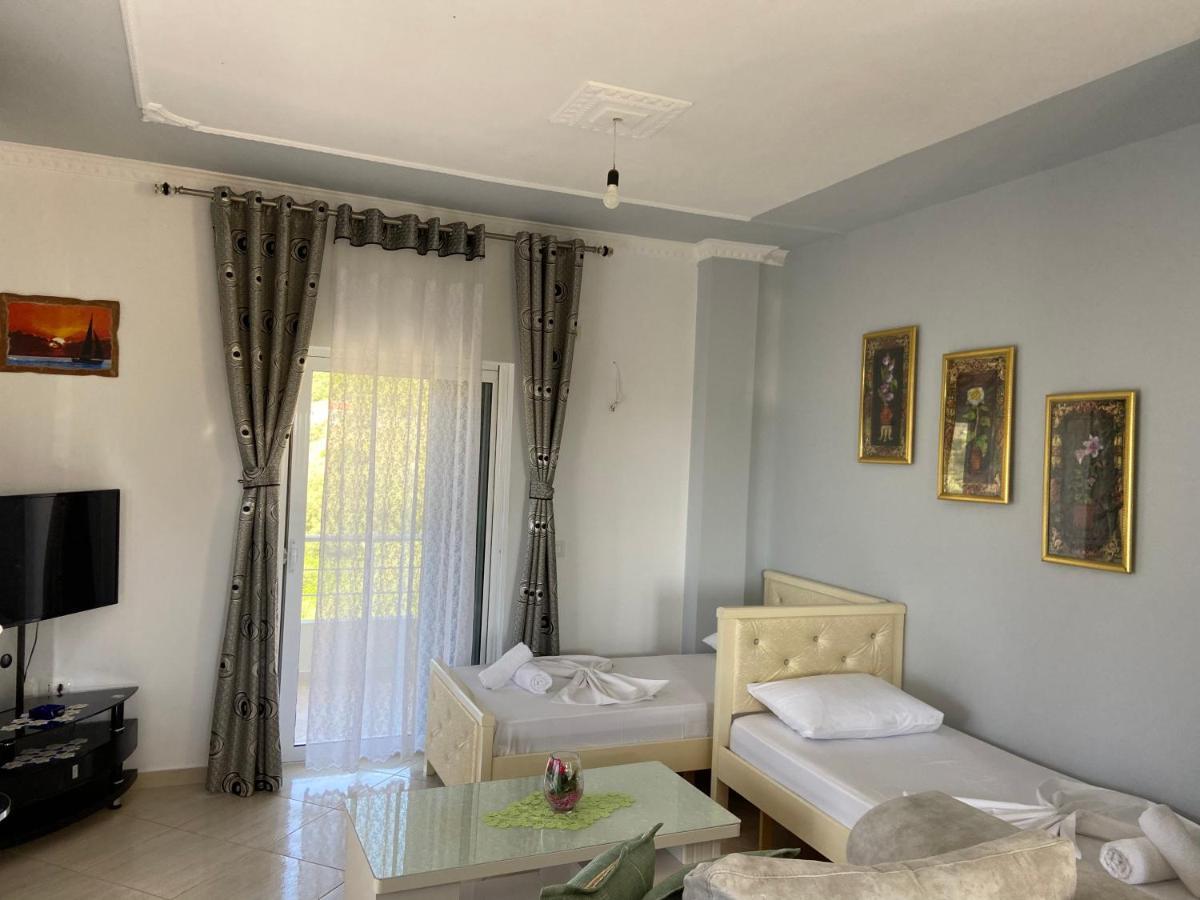 Villa Bodini Himare Exteriör bild